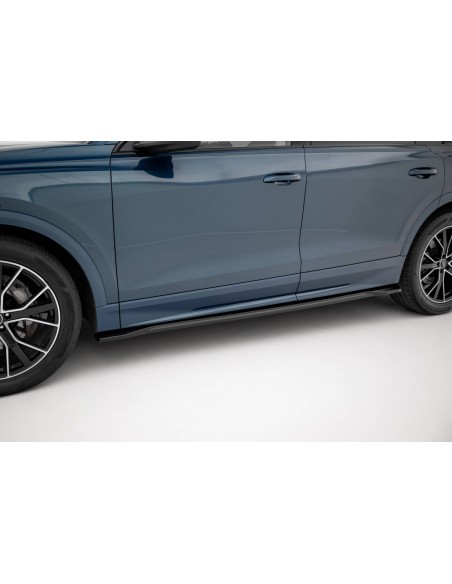 Faldones laterales Audi Q8