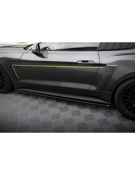 Faldones laterales Street Pro Ford Mustang GT Mk6