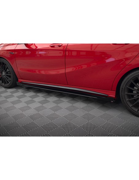 Faldones laterales Street Pro Mercedes-Benz Clase A 45 AMG W176 (Facelift)(Con flaps) Faldones laterales Street Pro Mercedes-Benz Clase A 45 AMG W176 (Facelift)(Con flaps)
