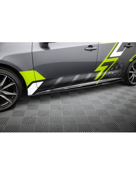 Faldones laterales Toyota Corolla XII Touring Sports (GR Sport)