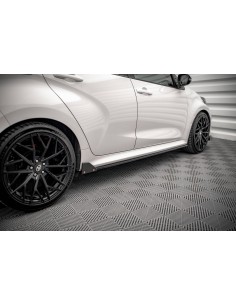 Faldones laterales V.1 Toyota Yaris Mk4 (Con flaps) 2