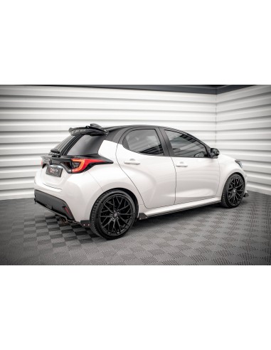 Faldones laterales V.1 Toyota Yaris Mk4 (Con flaps)