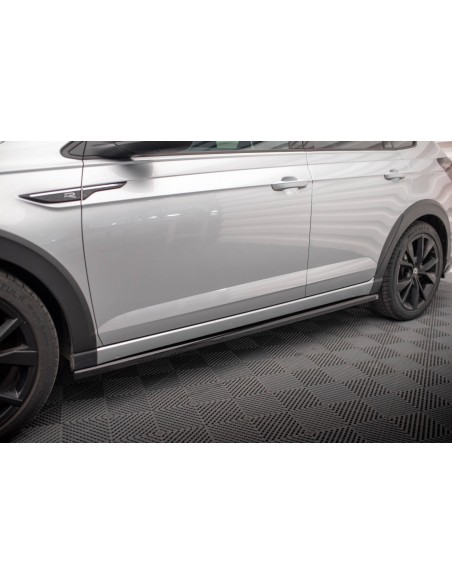 Faldones laterales Volkswagen Taigo (R-Line)