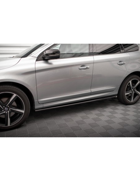 Faldones laterales Volvo XC60 Mk1 (R-Design)(Facelift)