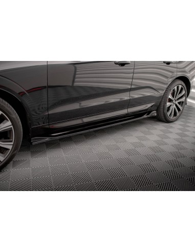 Faldones laterales Volvo XC60 Mk2 (R-Design)(Facelift)