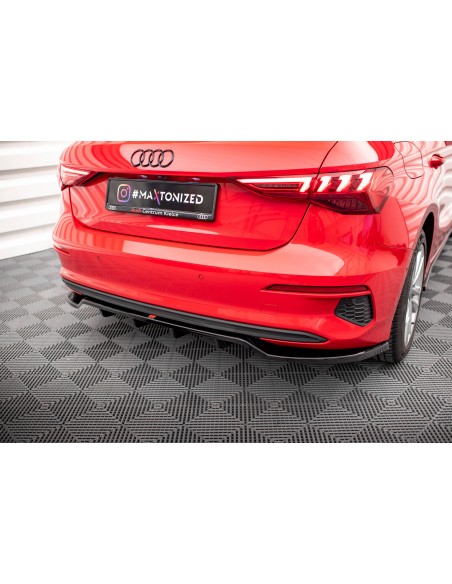 Lip trasero Audi A3 Sportback 8Y (Con barras verticales)