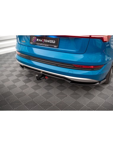 Lip trasero Audi E-tron (Con barras verticales)