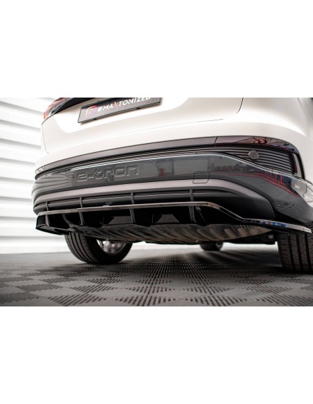 Lip trasero Audi Q4 E-tron Sportback (S-Line)(Con barras verticales)