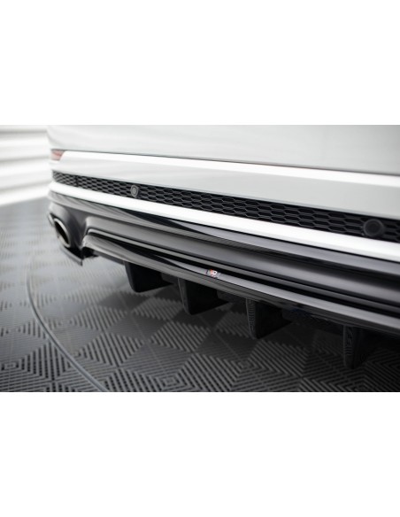 Lip trasero Audi SQ8 (Con barras verticales)