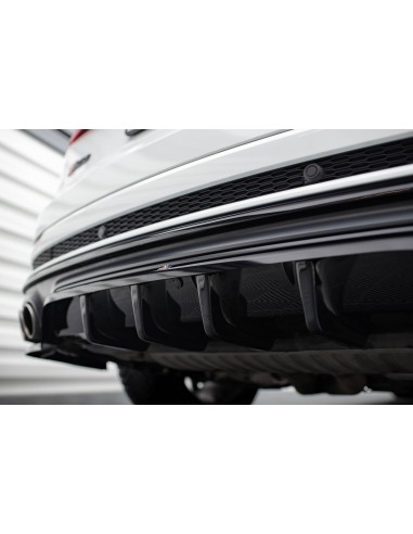 Lip trasero Audi SQ8 (Con barras verticales)