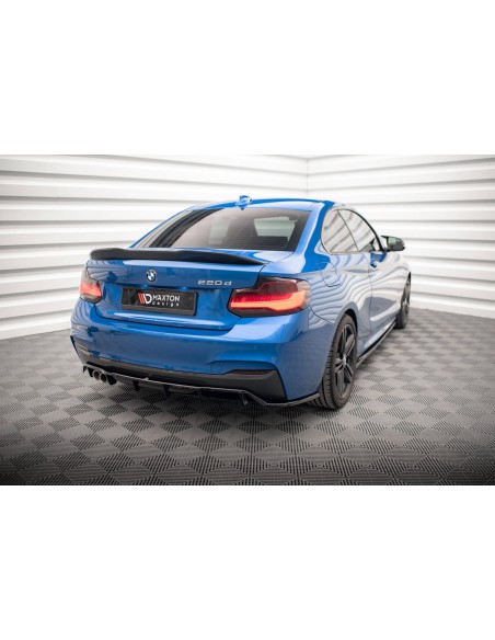 Lip trasero BMW Serie 2 F22 (Con Pack M)(Con barras verticales)