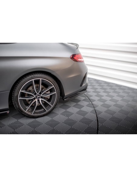 Lip trasero Mercedes-Benz Clase C 43 AMG Coupé C205 (Facelift)(Con barras verticales) Lip trasero Mercedes-Benz Clase C 43 AMG Coupé C205 (Facelift)(Con barras verticales)