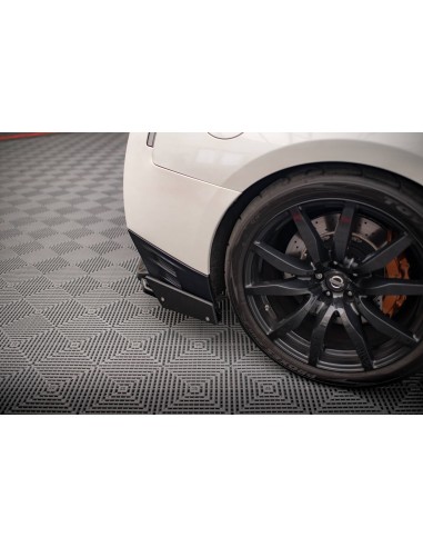 Lip trasero Nissan GT-R R35 (Facelift)(Con barras verticales)(Con flaps)