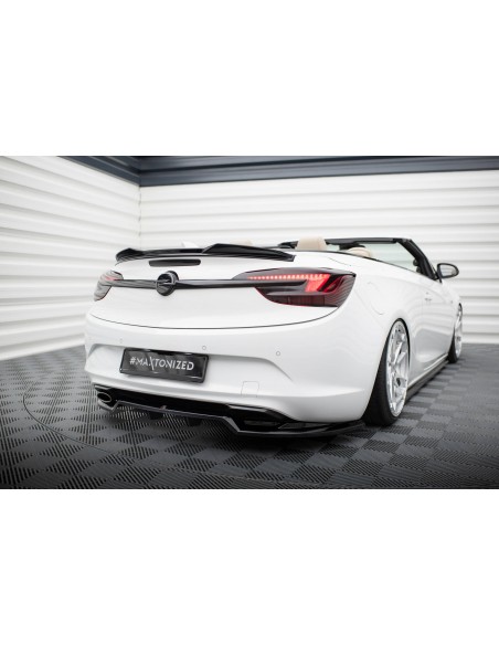 Lip trasero Opel Cascada (Con barras verticales)