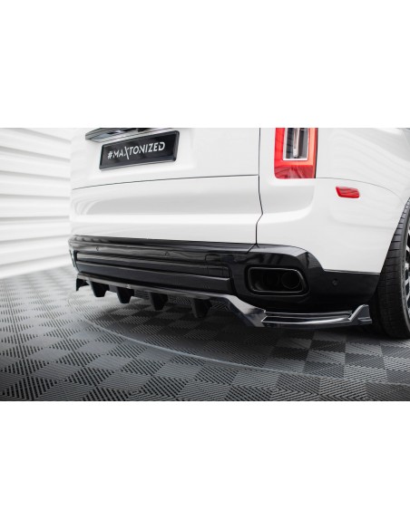 Lip trasero Rolls-Royce Cullinan (Con barras verticales)