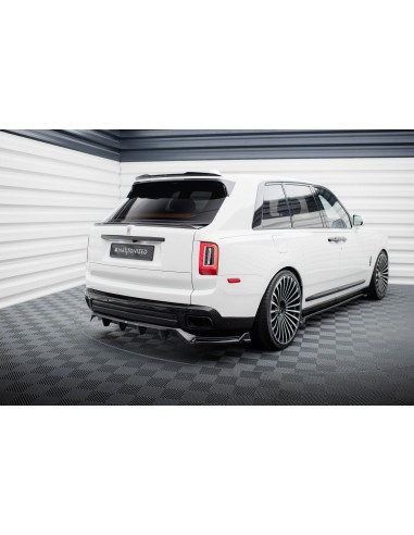 Lip trasero Rolls-Royce Cullinan (Con barras verticales)