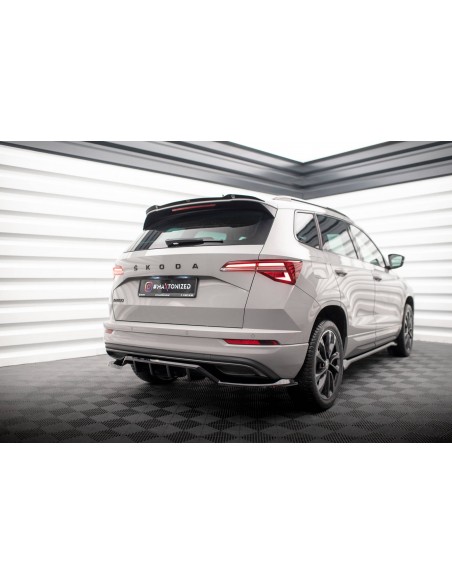 Lip trasero Skoda Karoq Sportline (Facelift)(Con barras verticales)