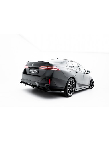 Lip trasero V.1 BMW Serie 5 G60 (Con pack M)(Con barras verticales)