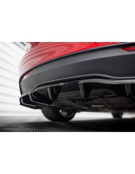 Lip trasero V.1 Tesla Model 3 Project Highland (Facelift)(Con barras verticales9