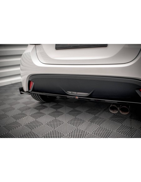 Lip trasero V.1 Toyota Yaris Mk4 (Con flaps)