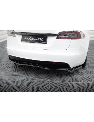 Lip trasero V.2 Tesla Model S Plaid (Facelift)(Con barras verticales)