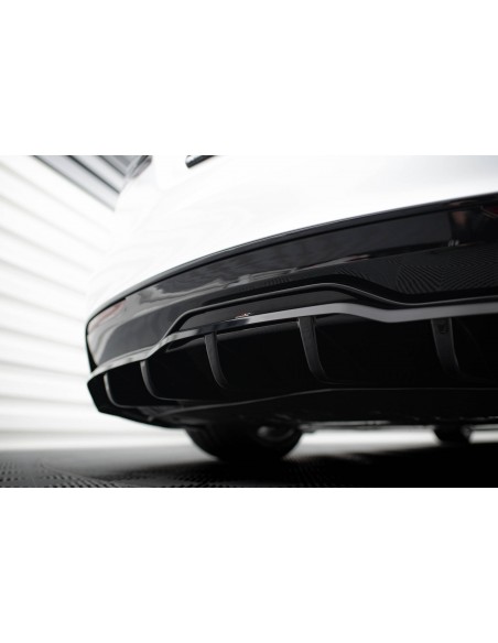 Lip trasero V.2 Tesla Model S Plaid (Facelift)(Con barras verticales)