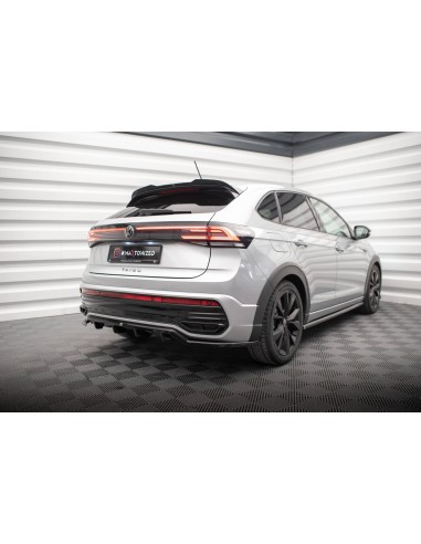 Lip trasero Volkswagen Taigo (R-Line)(Con barras verticales)