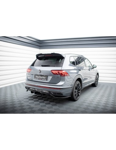 Lip trasero Volkswagen Tiguan Mk2 Allspace R-Line (Facelift)(Con barras verticales)