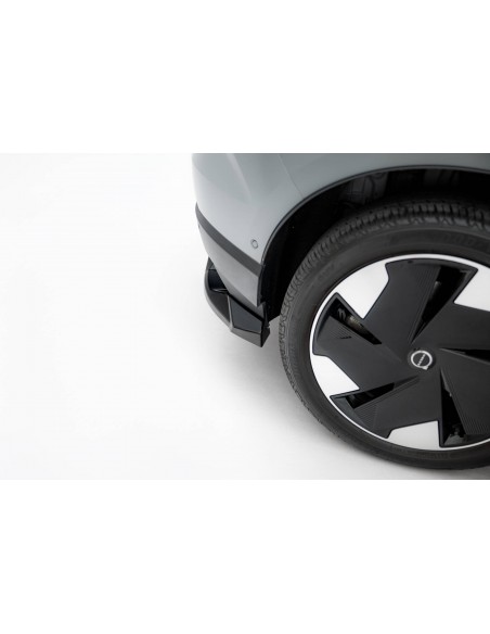 Lip trasero Volvo EX30 (Con barras verticales)