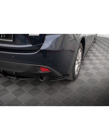 Lips traseros laterales Mazda 3 Mk3