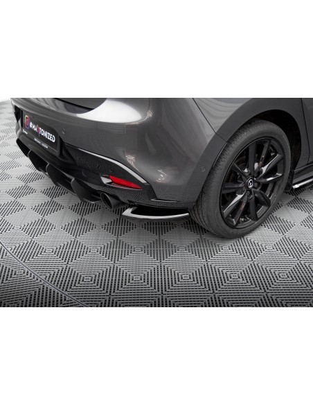 Lips traseros laterales Mazda 3 Mk4