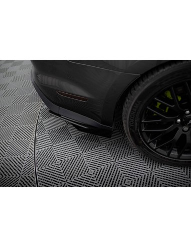 Lips traseros laterales Street Pro Ford Mustang GT Mk6 (Con flaps)