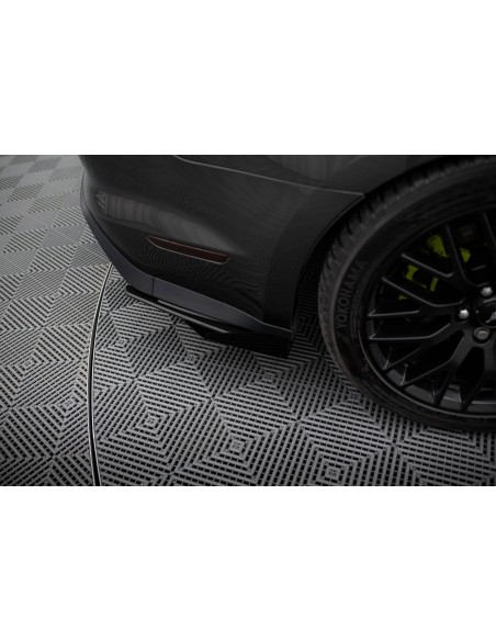 Lips traseros laterales Street Pro Ford Mustang GT Mk6 (Con flaps)