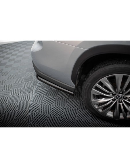 Lips traseros laterales Toyota Highlander Mk4