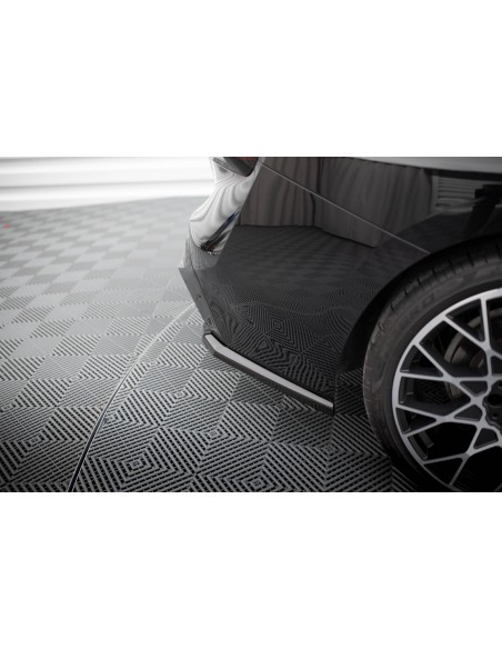 Lips traseros laterales V.3 BMW Serie 2 G42
