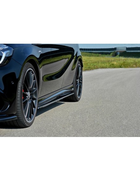 Faldones laterales Mercedes-Benz CLA C117 (AMG Line)(Facelift) Faldones laterales Mercedes-Benz CLA C117 (AMG Line)(Facelift)