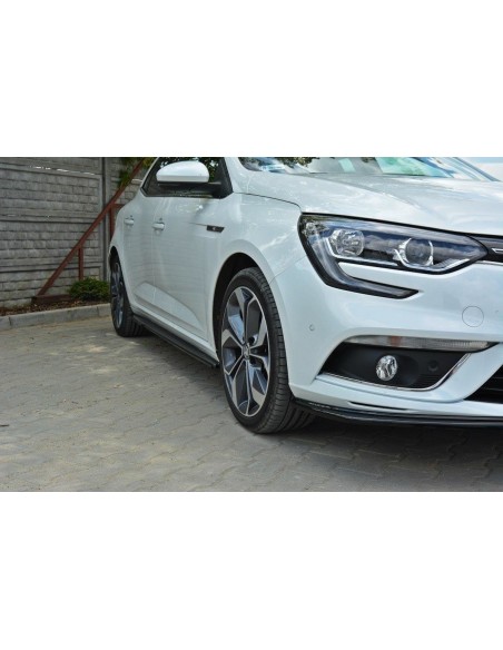 Faldones laterales Renault Megane IV