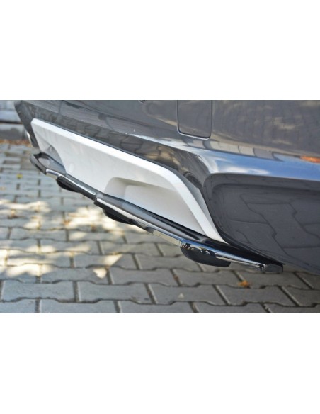 Lip trasero central BMW X4 F26 (Con pack M)(con barras verticales) Lip trasero central BMW X4 F26 (Con pack M)(con barras verticales)