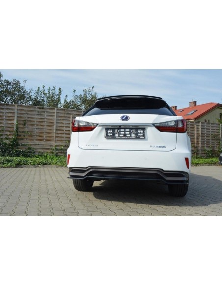 Lip trasero central Lexus RX H Mk4 (sin barras verticales) Lip trasero central Lexus RX H Mk4 (sin barras verticales)