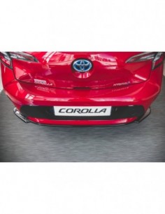 Lip trasero central Toyota Corolla XII Hatchback 2