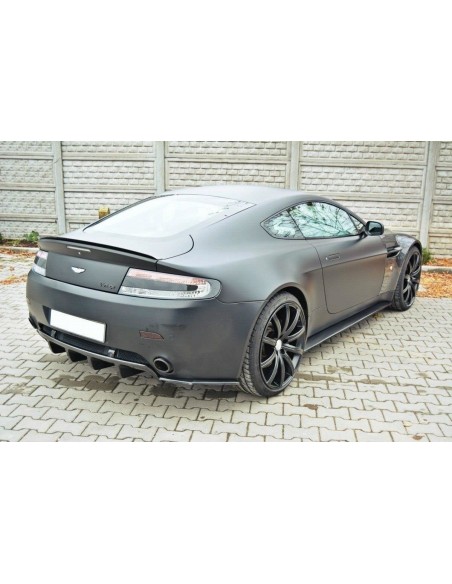Lips traseros laterales Aston Martin V8 Vantage