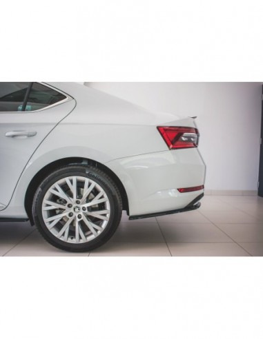 Lips traseros laterales Skoda Superb Mk3 (Facelift)