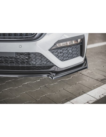 Lip delantero V.2 Skoda Octavia RS Mk4 (Con flaps) Lip delantero V.2 Skoda Octavia RS Mk4 (Con flaps)
