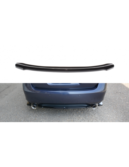 Lip trasero central Lexus GS Mk3