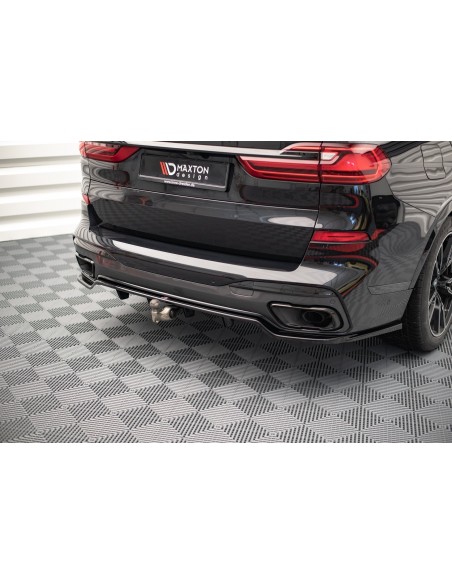 Lip trasero central BMW X7M G07 (Con barras verticales) Lip trasero central BMW X7M G07 (Con barras verticales)