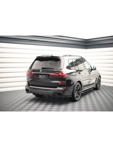 Lip trasero central BMW X7M G07 (Con barras verticales)