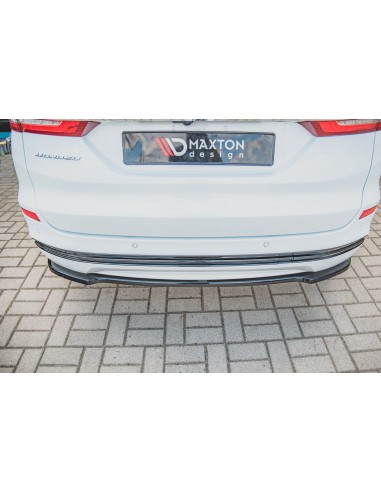 Lip trasero central Ford Mondeo Mk5 Familiar (Facelift)(Acabado Platinium)