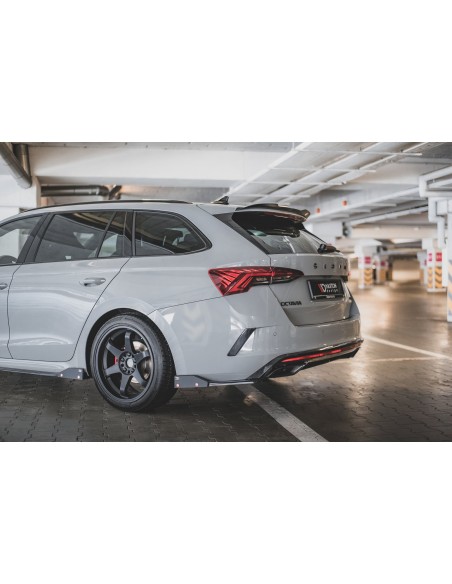 Lips traseros laterales V.2 Skoda Octavia RS Mk4 (Con flaps)
