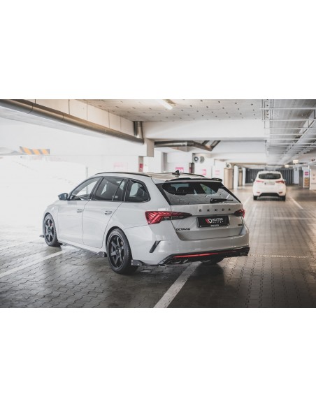 Lips traseros laterales V.2 Skoda Octavia RS Mk4 (Con flaps)