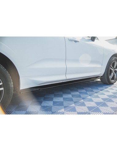 Faldones laterales Volvo XC60 Mk2 (R-Design)